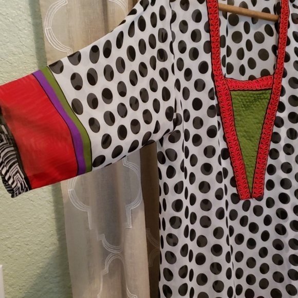 Tunic - Picture 2 of 5